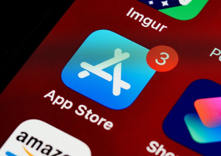 apple-reveals-they-paid-a-total-of-$60-billion-to-app-store-developers-in-2021